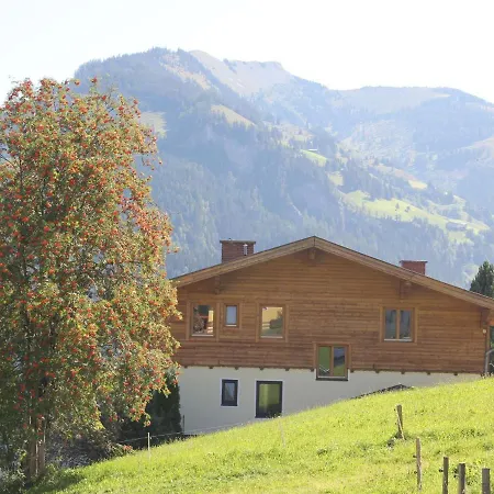 샬레 Charming Chalet Near Gro Arl With Garden