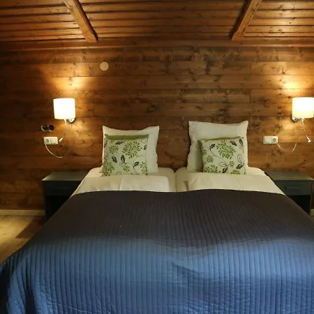 Шале Charming Chalet Near Gro Arl With Garden