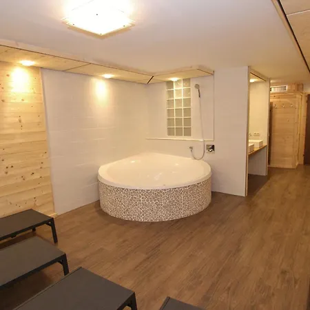 Charming Chalet Near Gro Arl With Garden * Гроссарль