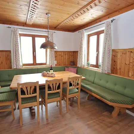 Шале Charming Chalet Near Gro Arl With Garden