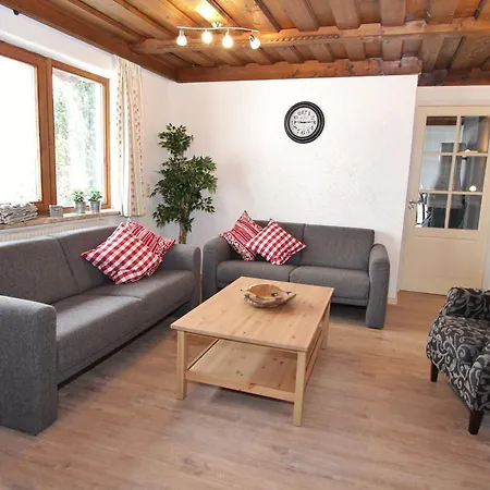 Charming Chalet Near Gro Arl With Garden Шале Гроссарль